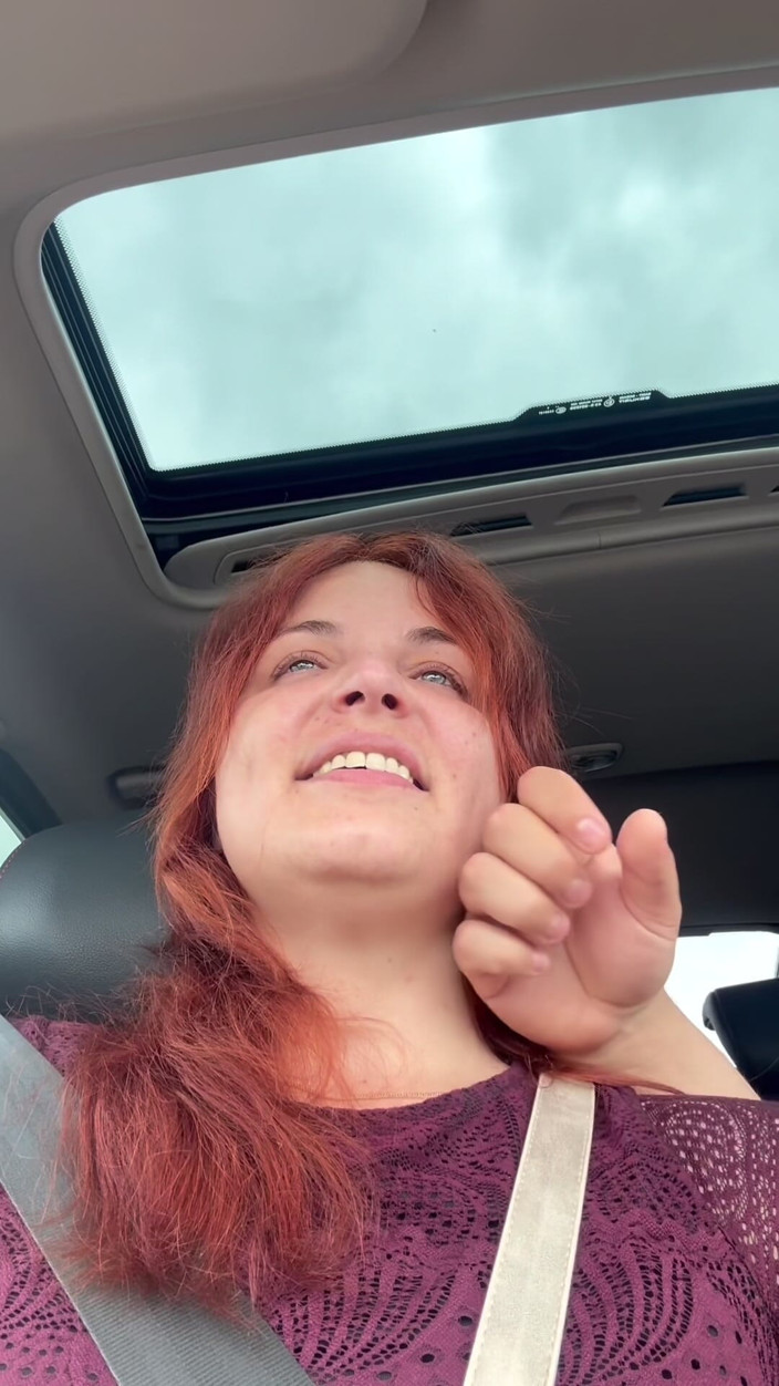 Elena917: Gesichtshiebe auf dem weg und nachher gepeitscht