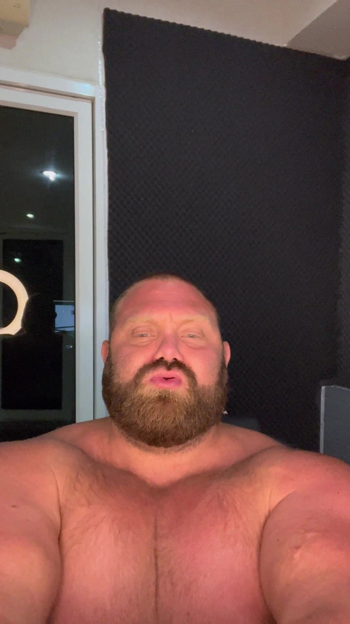 Jack stacked: L'orsacchiotto muscoloso ti fa periare