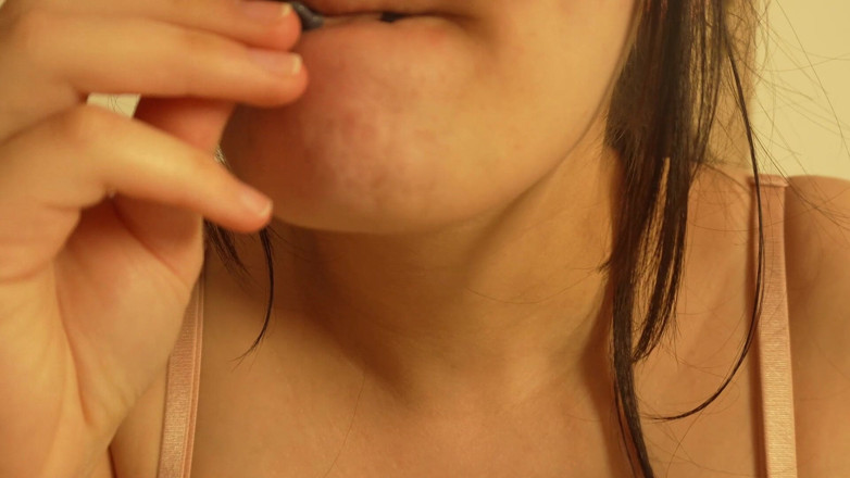 AmayaMori: Giantess dokucza Jej mała ludzka zabawka pod pachą pułapka galaretka...