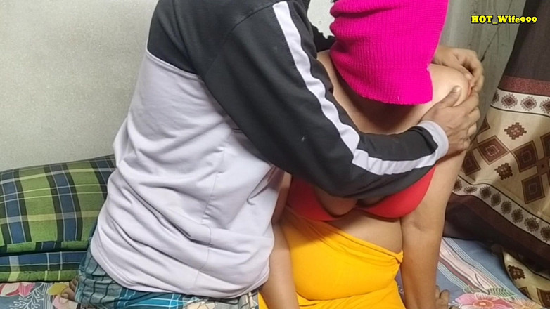 Hot_wife999: Bini desi kampung panas beromen ketat kali pertama