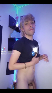 Tiktok Naked Challenge