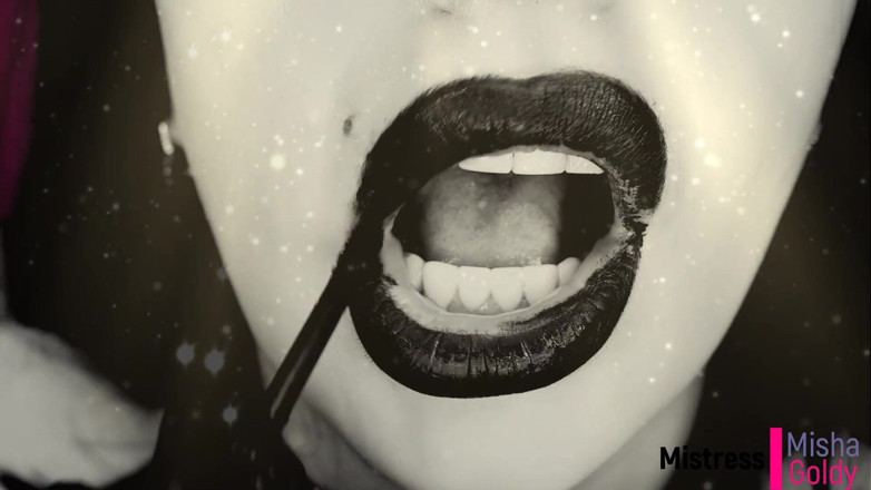 Goddess Misha Goldy: Mesmerizing triple lipstease with JOI