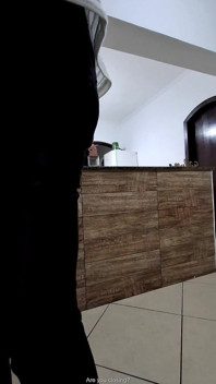 Își înșală soțul cu un străin la bar, dar numai anal.