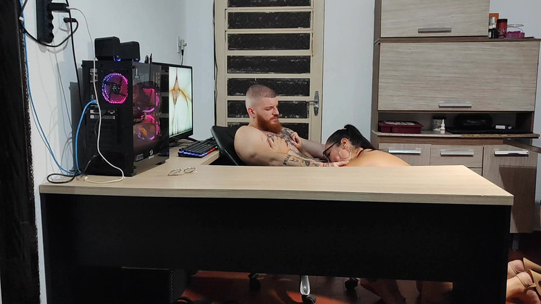 Carmona's films: 백스테이지 하드코어 핫 애스 인 더 퍼