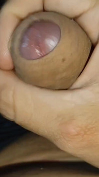 Amazing Dick Cums Alone Even When Not Excited!!!