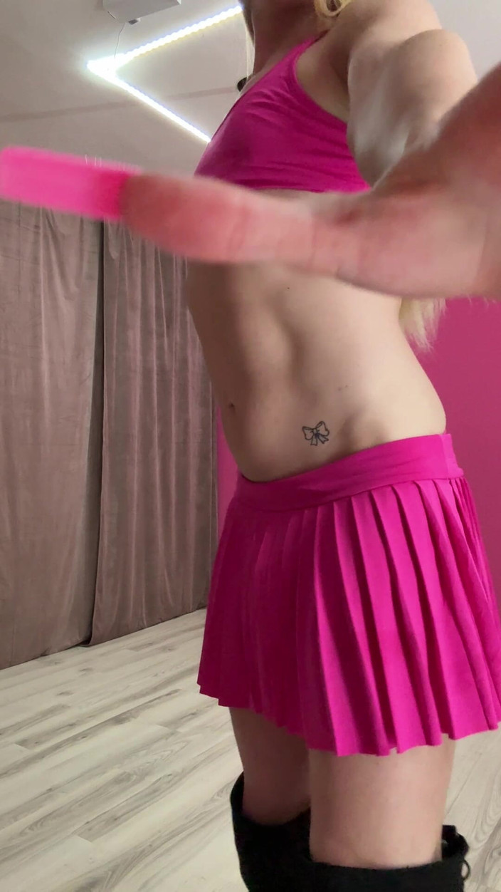 Dreamboy_506: Femboy Twerking v sexy sukni se sexy vysokými podpatky