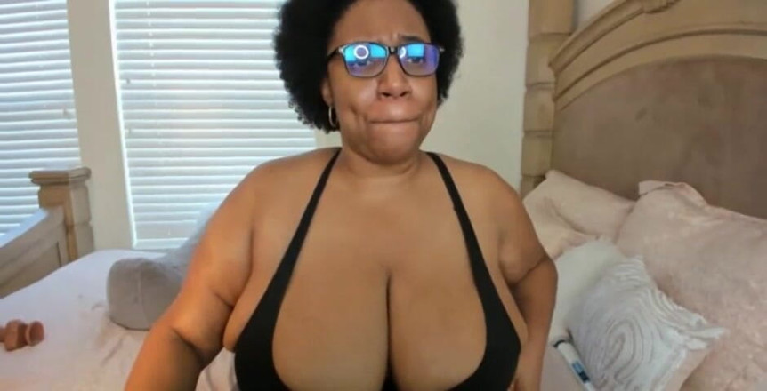 Josie4yourpleasure: Ebenholz-bBW-goddess-stream - ep.49