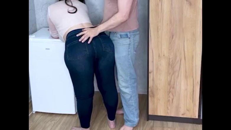 Tanja Tachee: Take off Your Jeans and Get Into the Holes
