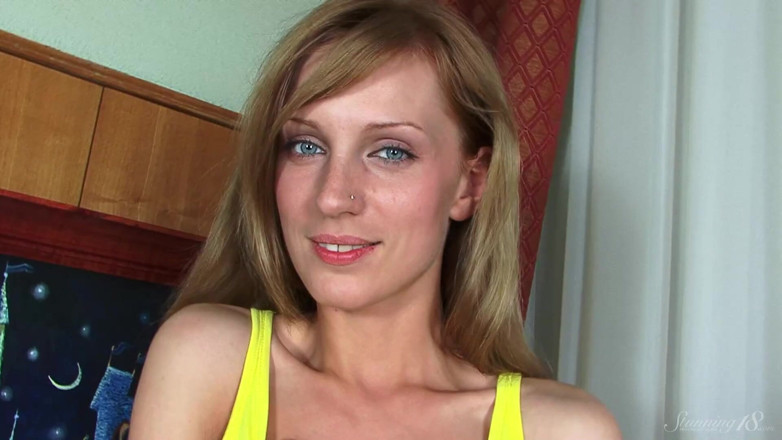 Stunning18: Sexy &amp; Gorgeous