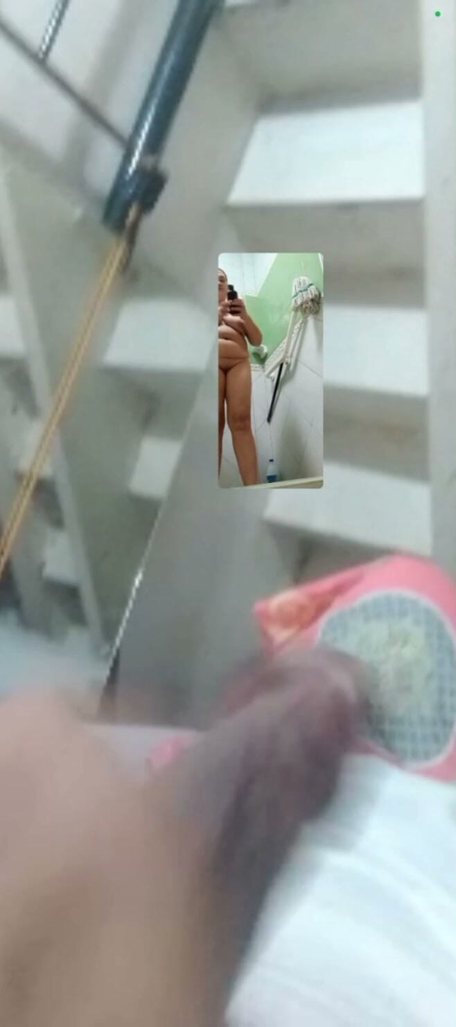 amadorrivera: Vídeo de chamada de sexo para minha esposa, ela me...