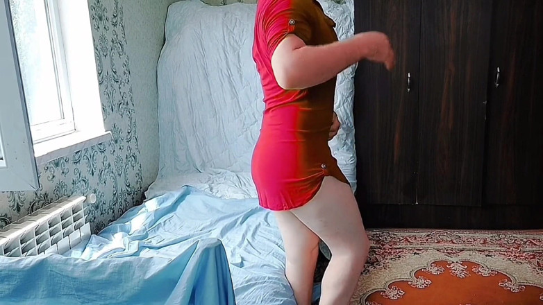Kitty_Cross: Crossdresser caliente mostrando la piel con hermoso estilo sexy