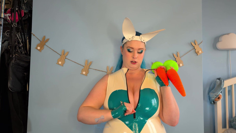 Alice_Mayflower_Scottish: Bunny Domme Ass Stuffing JOI - Sólo dívka