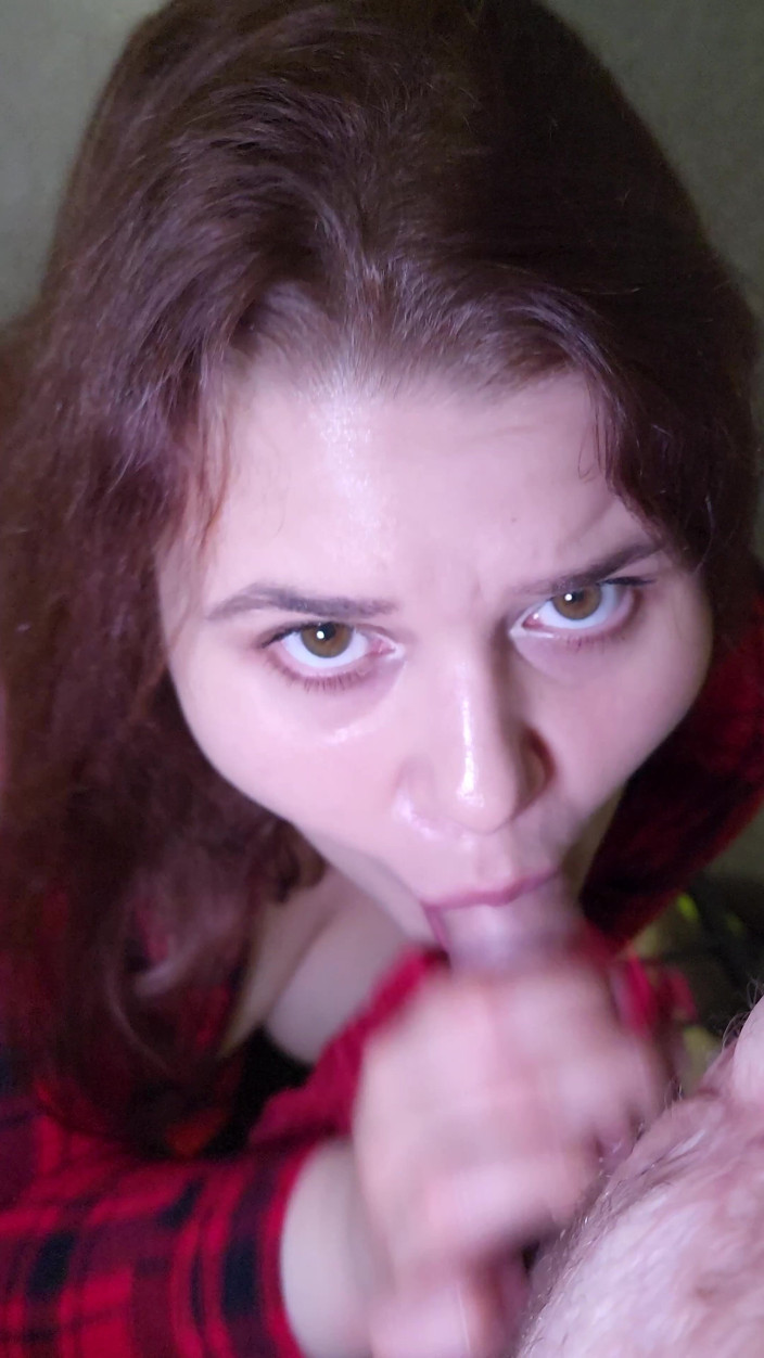 Peach Desert: Sex with a Curvy Redheaded MILF and a Creampie in...