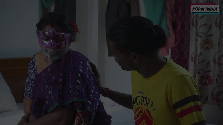 Porn India Studio: Desi温泉Bhabhi Fucks夫