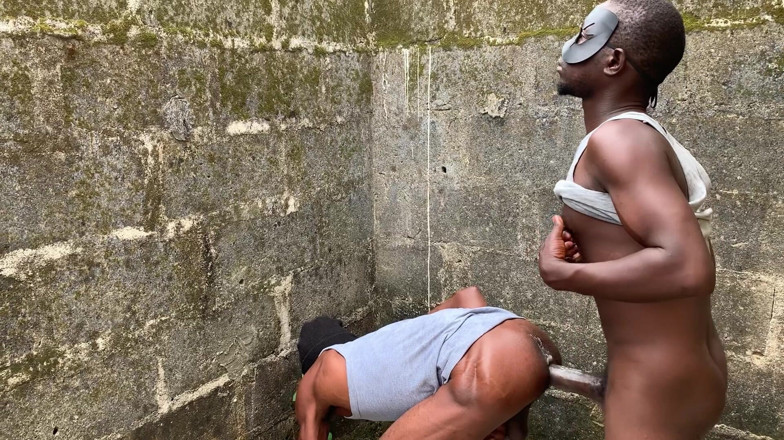 Sexypeller: Fără prezervativ Gay Hunk Cur futut tare în aer liber