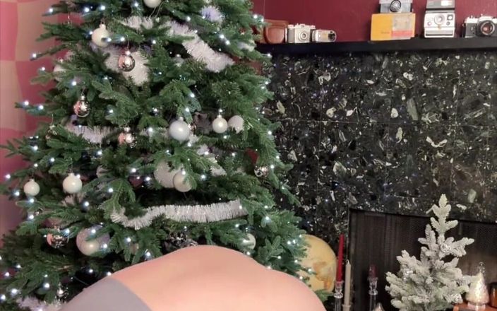 Bea York: Podívejte, dostávám se do formy s trochou jógy.