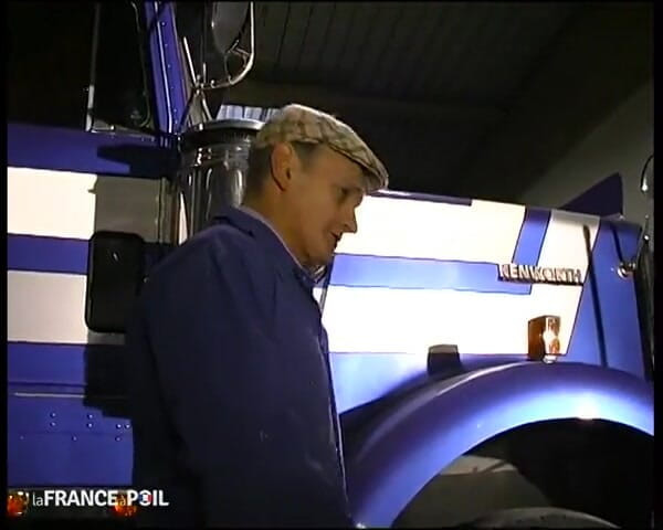 French Family Secrets: Een sexy, sexy, gangbangy vrachtwagenchauffeur!