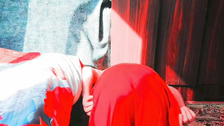 Kitty_Cross: 热辣射精大喷泉射精射出性感的变装模特角色扮演者可爱的金发同性恋屁股