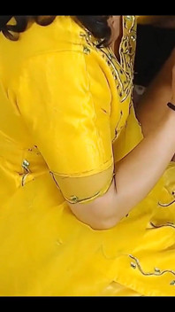 Mehndi Night Beautiful Handjob of Big Dick Devar Got by Hot Indian Bhabhi on Her Wedding on Xvideos India XXX