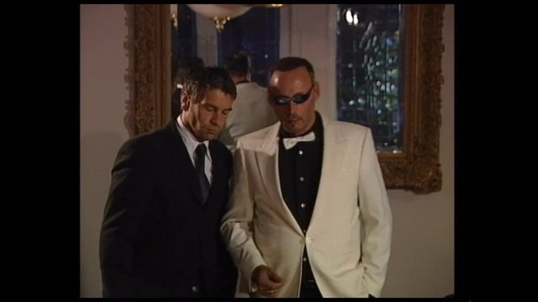 Purzel Official: Schöne schöne blonde schlampe war zufrieden und lutscht einen harten...