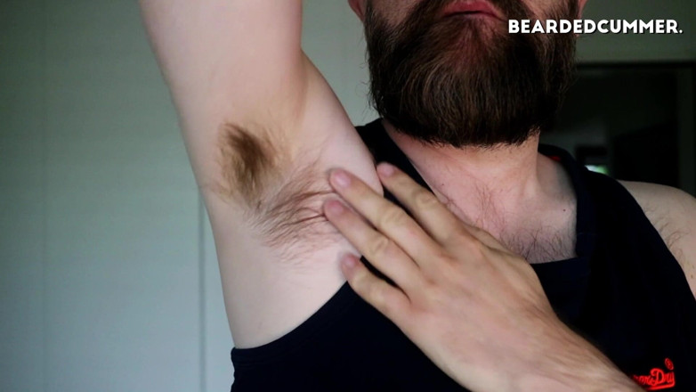 Beardedcummer: Волохаті ями, груди, борода і соски грають