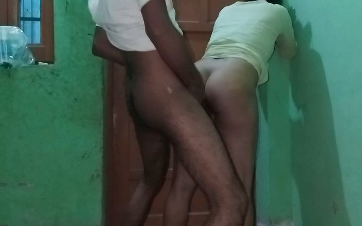 Pooja Sexy: Anale seks met oude buurvrouw tante