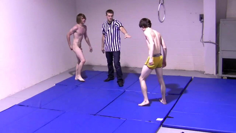 Dream Boy Bondage: 스트립 레슬링 - 챕터 2