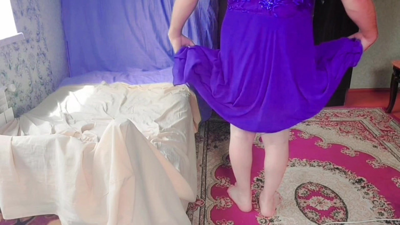 Kitty_Cross: Gorgeous Femboy Showing Legs in Shiny Leather Shorts