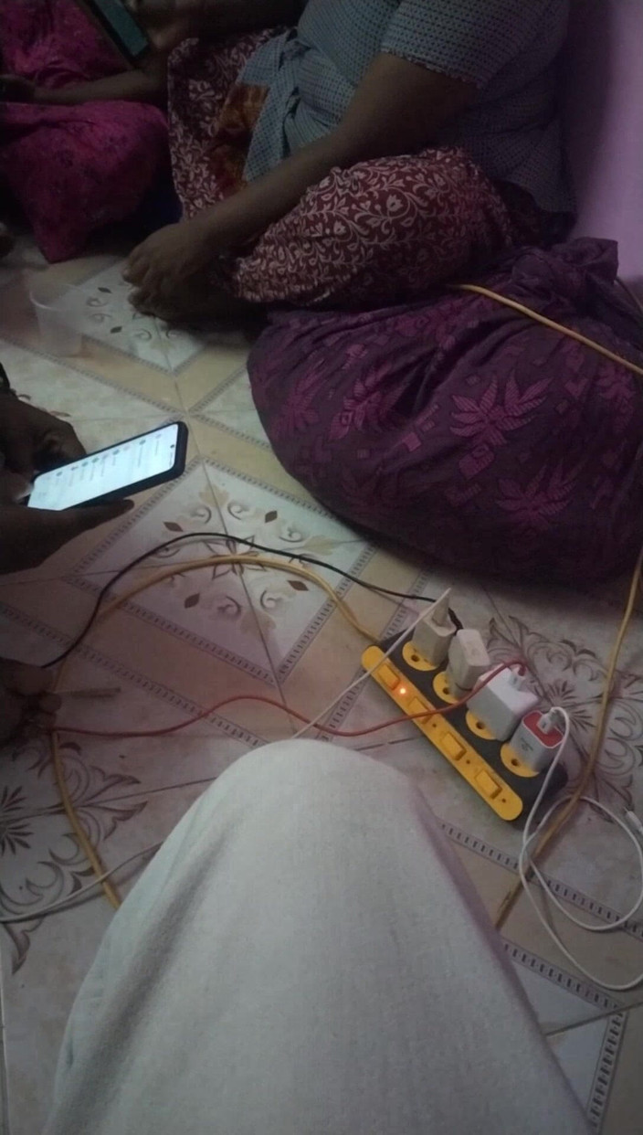 Tamil lesbian: Seksowne brudne mówienie o strzelać