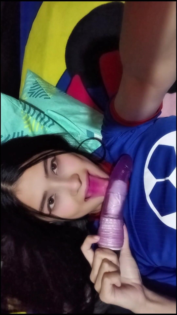 Yuli and tony: 남편의 자지를 따먹고 싶어하는 내 고객