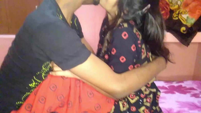 HousewifeGeeta: Virgen hermanastro chica dio primera vez follada en hindi, video...