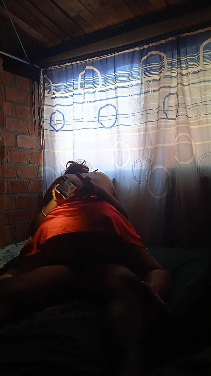 Eatrella j: Meksikalı duvarcı götüme Chili sokuyor