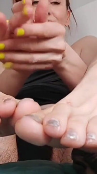 Hot MILF Squirting and Moaning, Fingers in Pussy, Foot Fetish