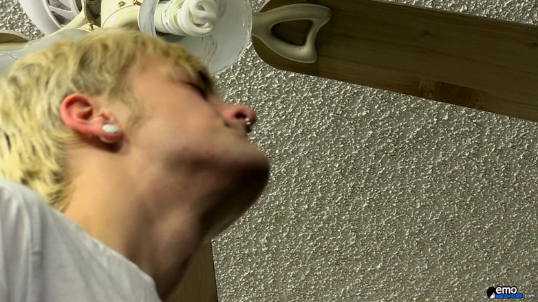 Homo Emo: A Cummy Twink Shoot Out