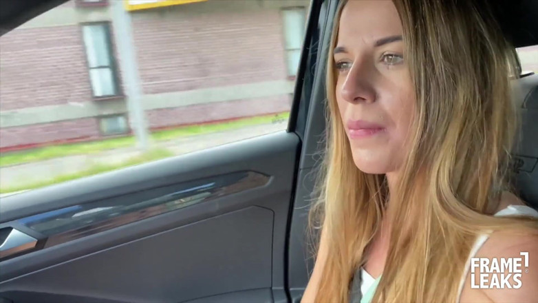 Pinko Club: Eveline Dellai em fita de sexo com o enorme pau...