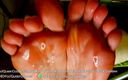 Dr. Foot Queen Goddess: Wet oil sole rub part 1