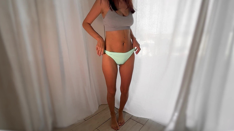 Gigi oficial: A Girl with a Wide Butthole Fucks Insta Reel of...