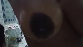 Горячая жена дези показывает