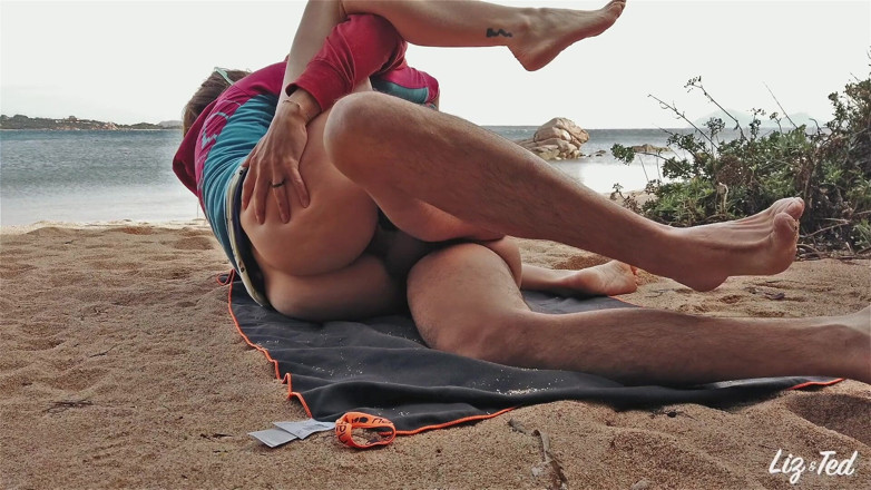 Lizandted: Sex on a Sardinian beach