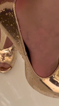 Guy Pee on My Gold Super High Heels and