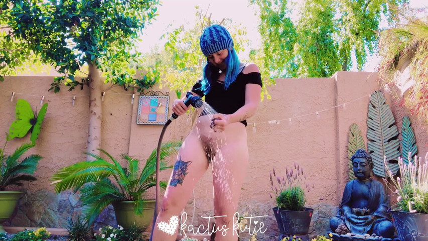 Peeing and Cumming While Watering Plants (Kactus kutie) Peeing and Cumming While Watering Plants (Kactus kutie)