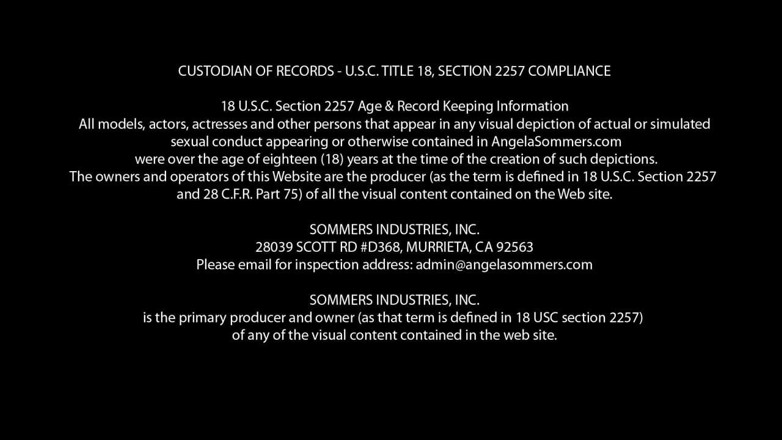 Angela Sommers: Angela Bearly There Featuring Angela Sommers
