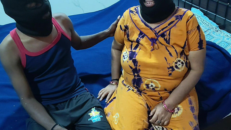Tamil lesbian: Sexul meu Akka cu proprietarul casei de inchiriat Infront de...