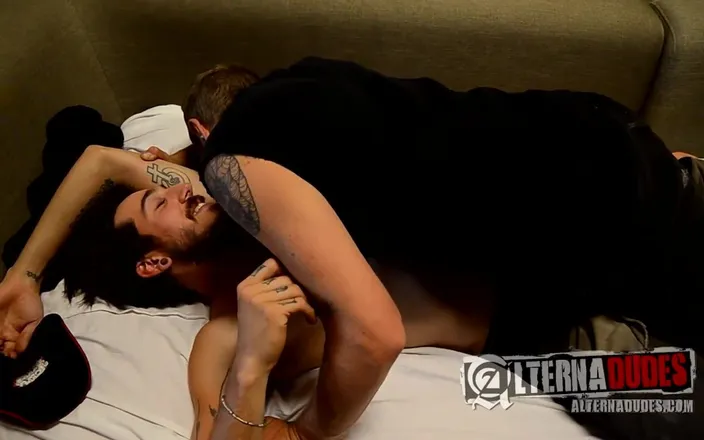 Alterna dudes: Horny Stud Farmer Tom Wants August Grey Big Cock Into...