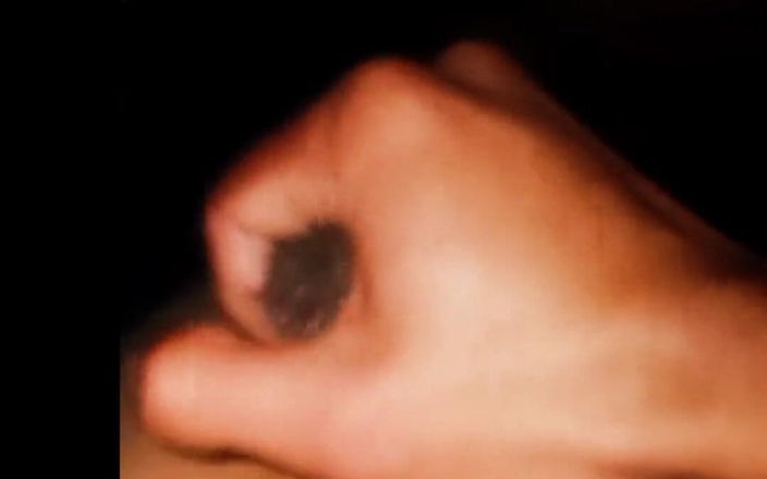 213san: Cewek bahenol ini lagi asik masturbasi sampai orgasme!