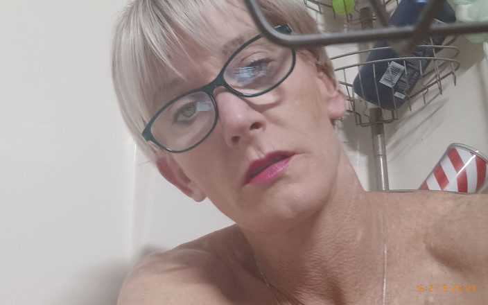 Longtoes45: Adorazione del piede e bagno