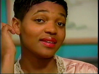 Old Good Porn: Kontol putih raksasa memuaskan mulut dan memek cewek kulit hitam...