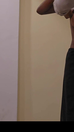 SafeRosebush8: バイラルカップルのセックス動画が一日でバイラルになった