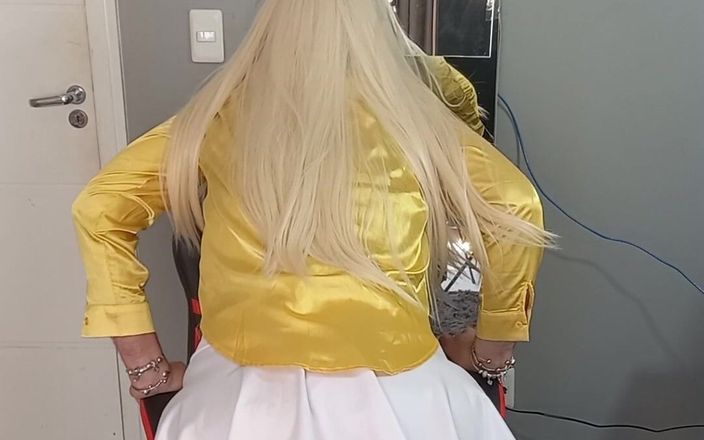 Sexy ass CDzinhafx: My Ass Wearing Sexy Bikini and Miniskirt