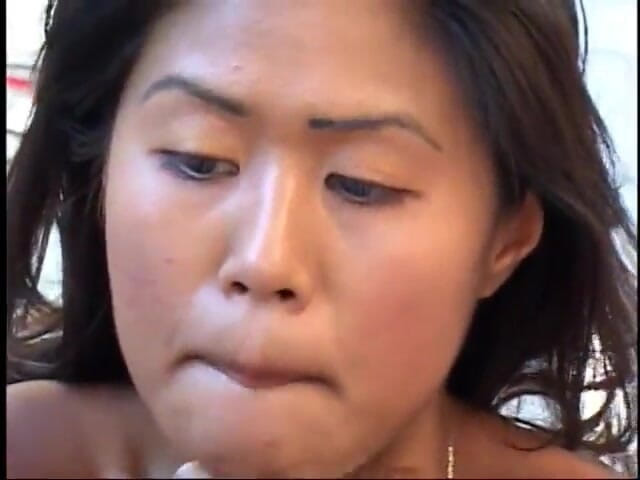 Asian Club: สาวเอเชียเซ็กซี่ เย็ดควยดำกลายพันธุ์แล้วกลืนน้ำว่า